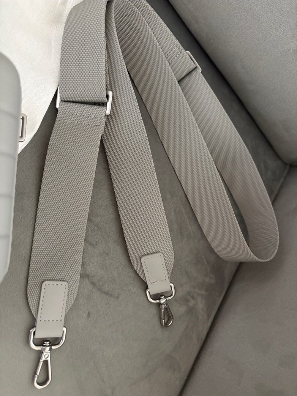 Away Cross Body/ Belt Bag in Light Gray - Picture 4 of 5